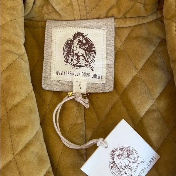 Chasing Unicorns California Bound Quilted Jacket. S - Picture 15 of 16